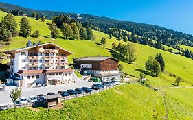 Hotel Vorderronach Sommer-Joker-Card in Saalbach&Parkplatz